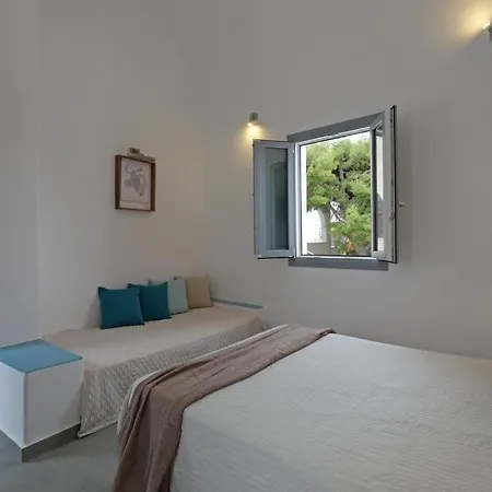 Beachfront View 4*